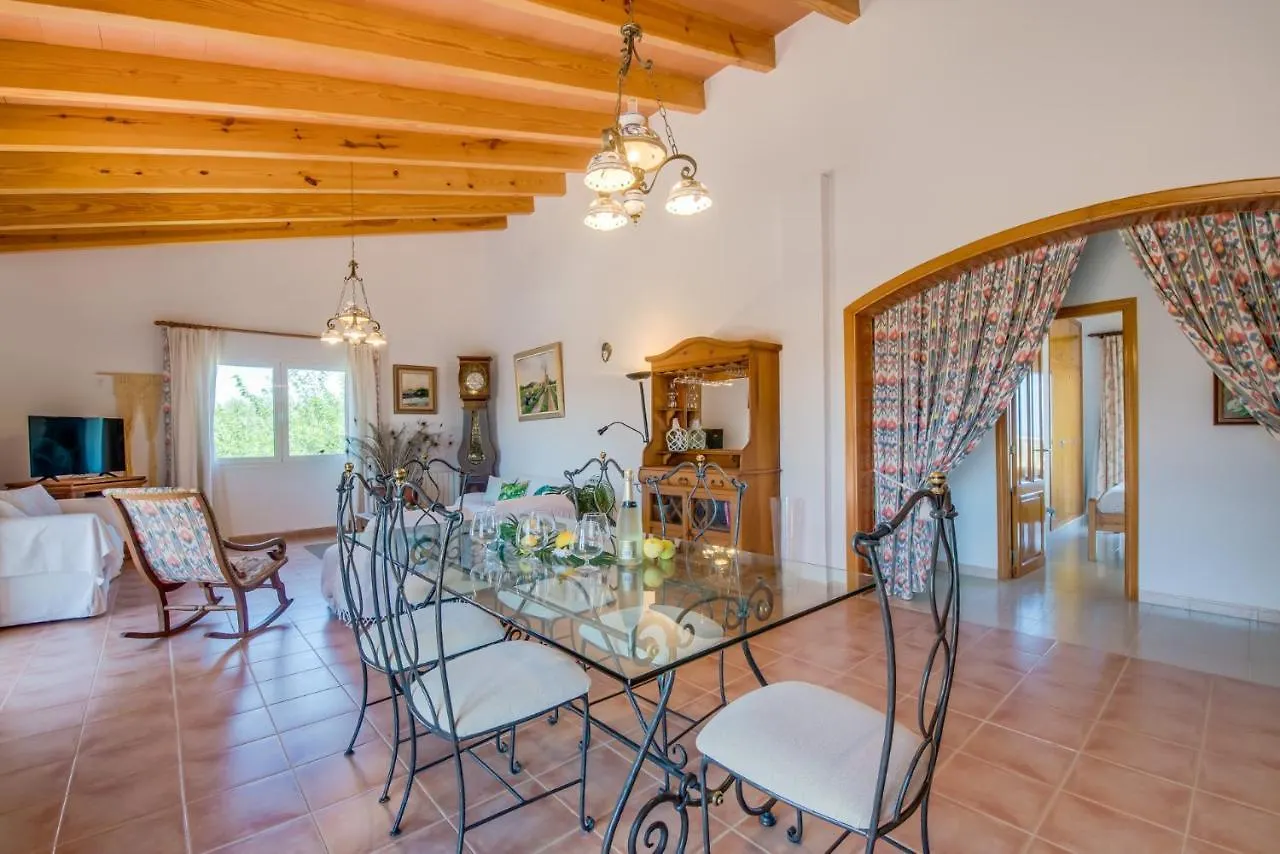 Ideal Property Mallorca - Els Moyans Muro